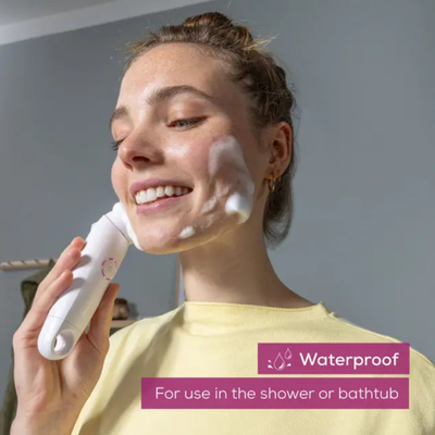 Beurer FC45 facial brush with soft bristles for gentle cleansing and exfoliation of the face.