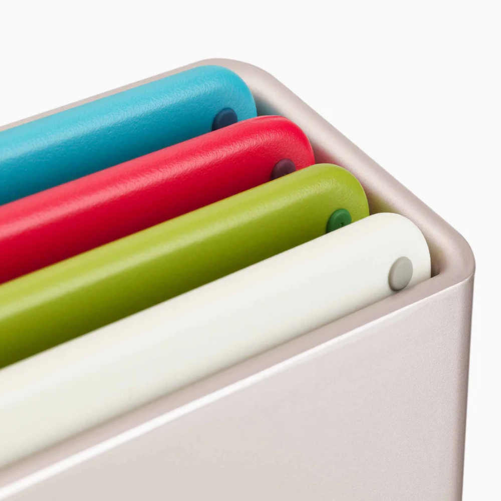 Large Joseph Joseph Folio Icon 4-piece multicolour cutting board set displayed with various colors and sizes.