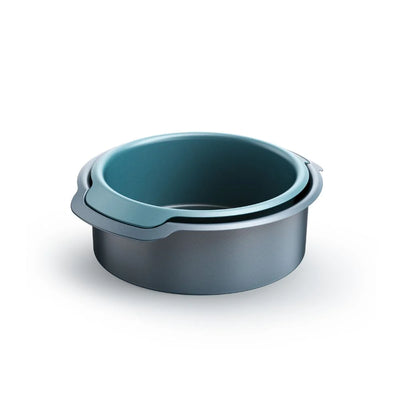 Joseph Joseph Nest Bake non-stick round cake pan set with two versatile, non-stick bakeware pieces for baking and decorating cakes.