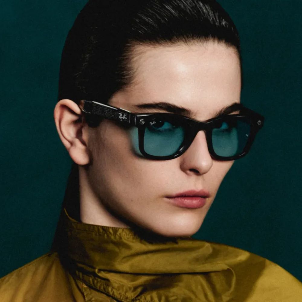 Ray-Ban Meta Wayfarer Gen 3 Black Transitions Aquamarine