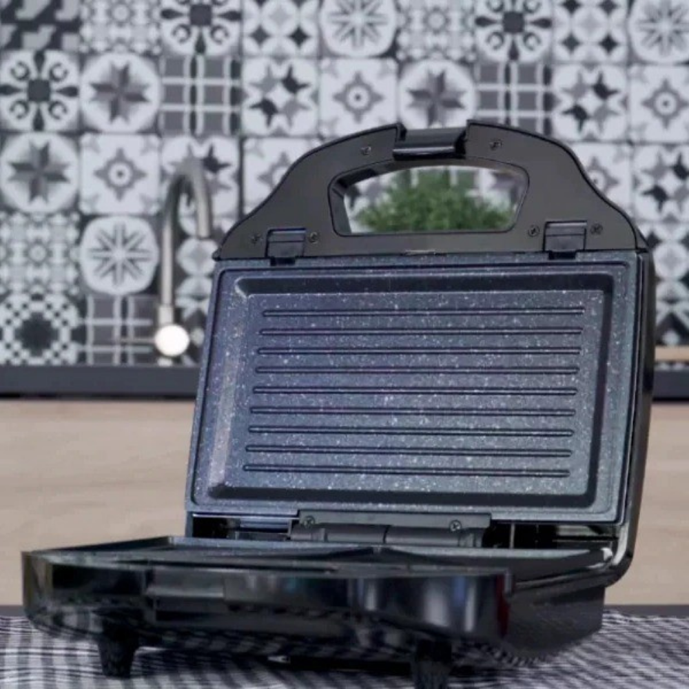 Ufesa Cook and Fun 3-in-1 Sandwich Maker 900W