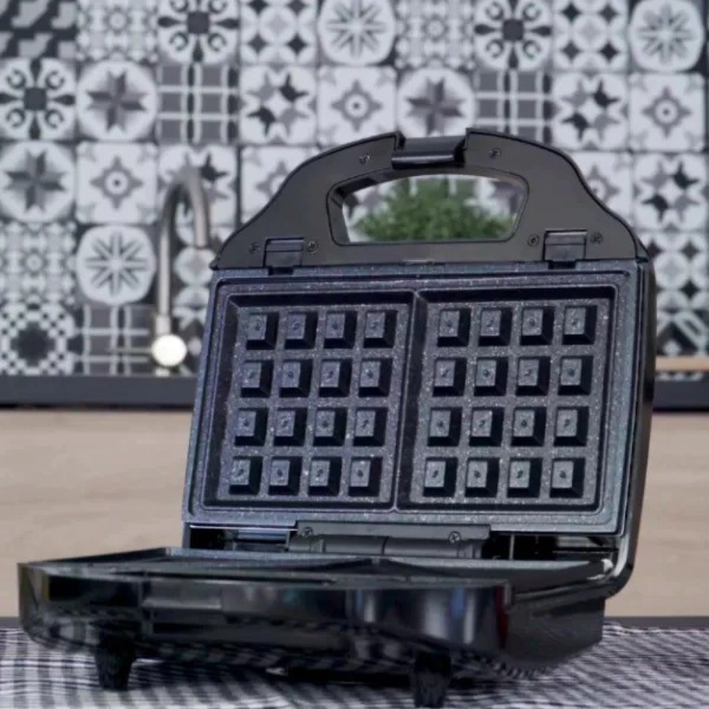 Ufesa Cook and Fun 3-in-1 Sandwich Maker 900W