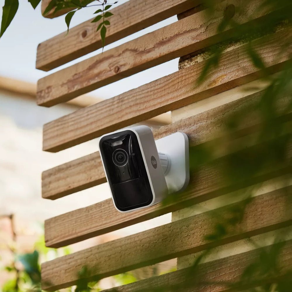 Yale - Yale Smart Outdoor Camera - Cle Market